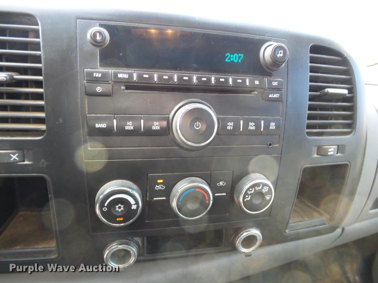 image for item DD2438 2008 Chevrolet Silverado 1500 pickup truck