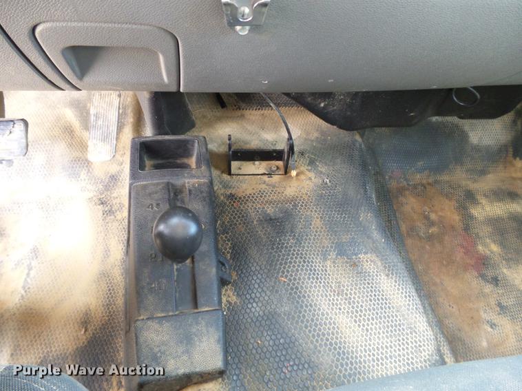 image for item DD2438 2008 Chevrolet Silverado 1500 pickup truck