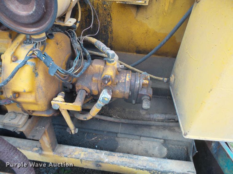 image for item DD2446 Mauldin 500 paver