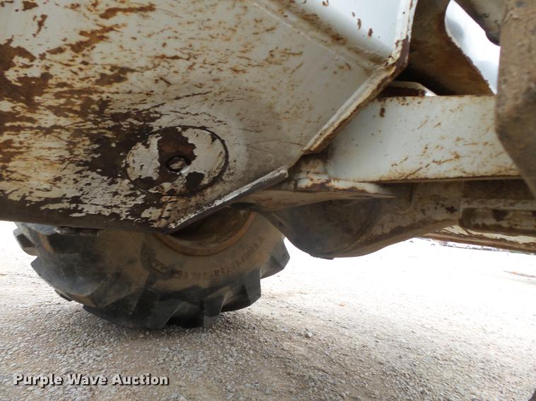 image for item DD2451 1992 Timberjack 380C skidder with digger derrick