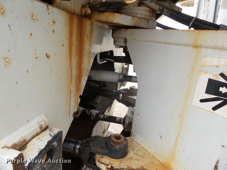 image for item DD2451 1992 Timberjack 380C skidder with digger derrick