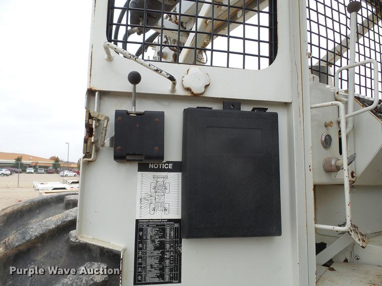 image for item DD2451 1992 Timberjack 380C skidder with digger derrick