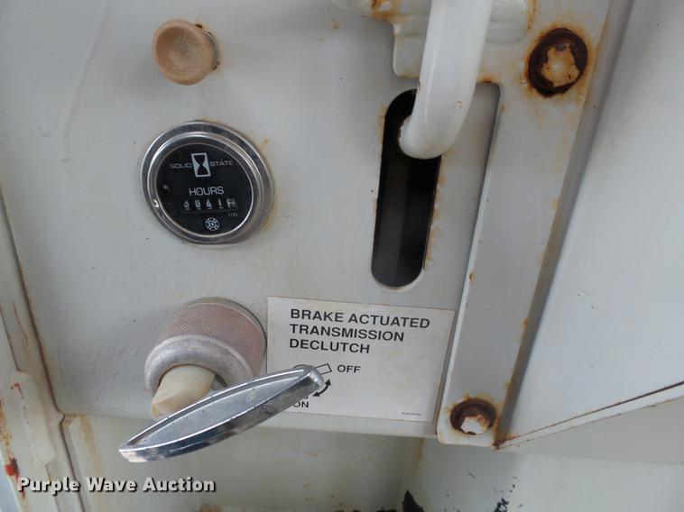 image for item DD2451 1992 Timberjack 380C skidder with digger derrick