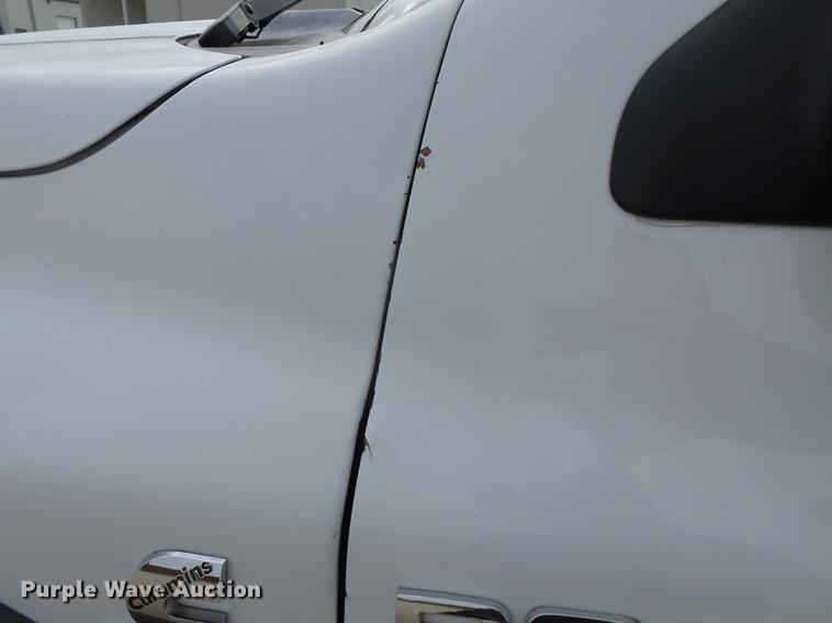 image for item DD2452 2009 Dodge Ram 5500 bucket truck
