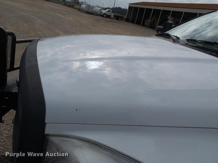 image for item DD2452 2009 Dodge Ram 5500 bucket truck