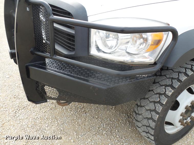 image for item DD2452 2009 Dodge Ram 5500 bucket truck