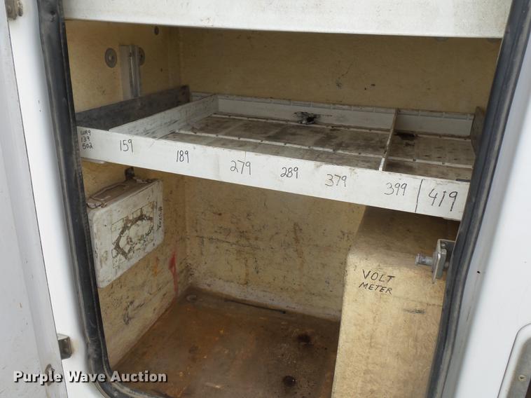 image for item DD2452 2009 Dodge Ram 5500 bucket truck