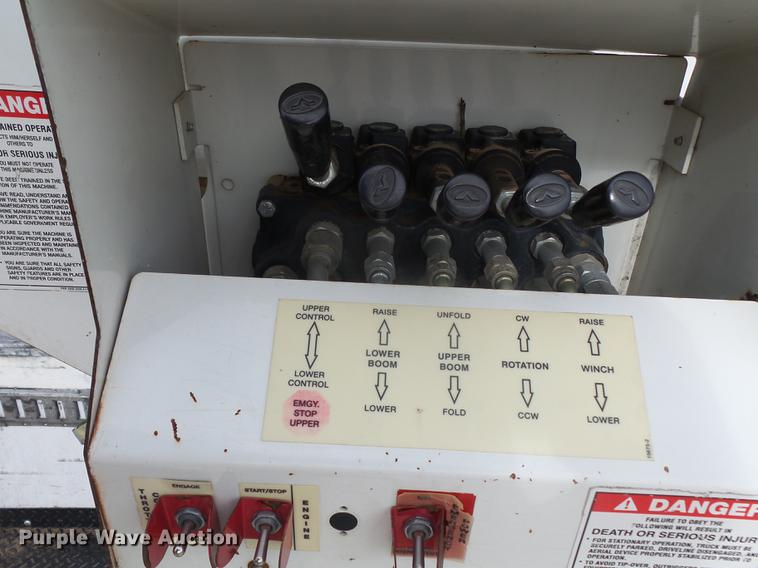 image for item DD2452 2009 Dodge Ram 5500 bucket truck