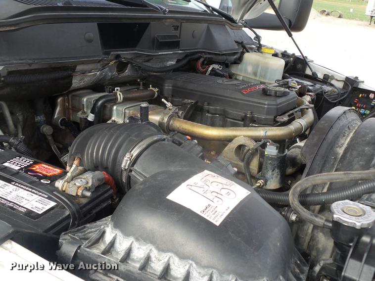 image for item DD2452 2009 Dodge Ram 5500 bucket truck