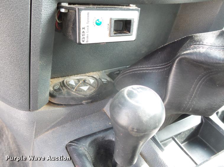 image for item DD2452 2009 Dodge Ram 5500 bucket truck