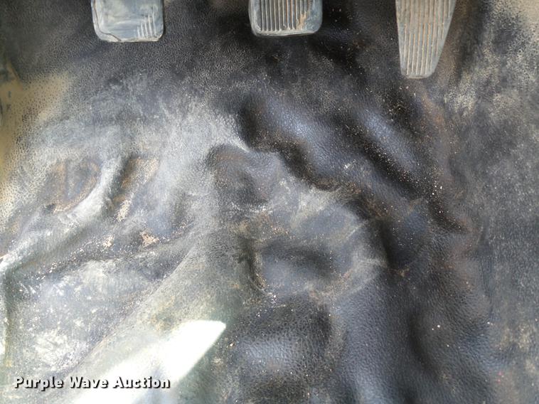 image for item DD2452 2009 Dodge Ram 5500 bucket truck