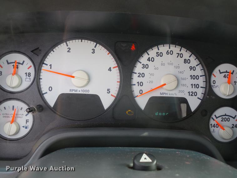 image for item DD2452 2009 Dodge Ram 5500 bucket truck