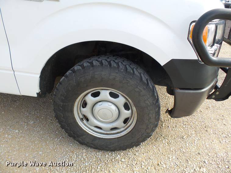 image for item DD2453 2013 Ford F150 SuperCab pickup truck