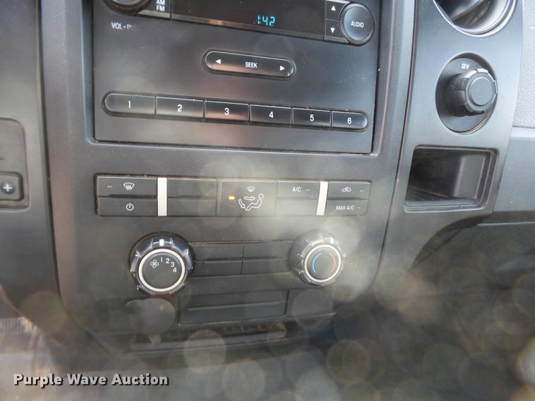 image for item DD2453 2013 Ford F150 SuperCab pickup truck