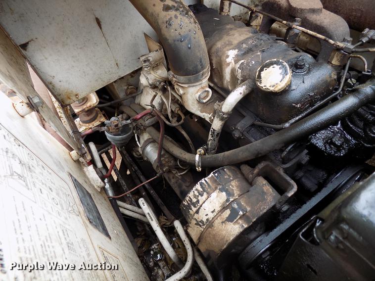 image for item DD3511 1975 Bobcat M-825 skid steer