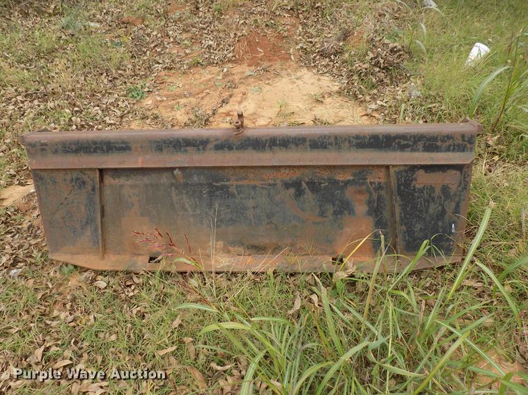 image for item DD3511 1975 Bobcat M-825 skid steer