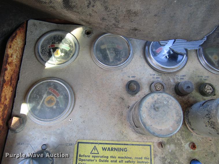 image for item DD3897 1969 Caterpillar 950 wheel loader