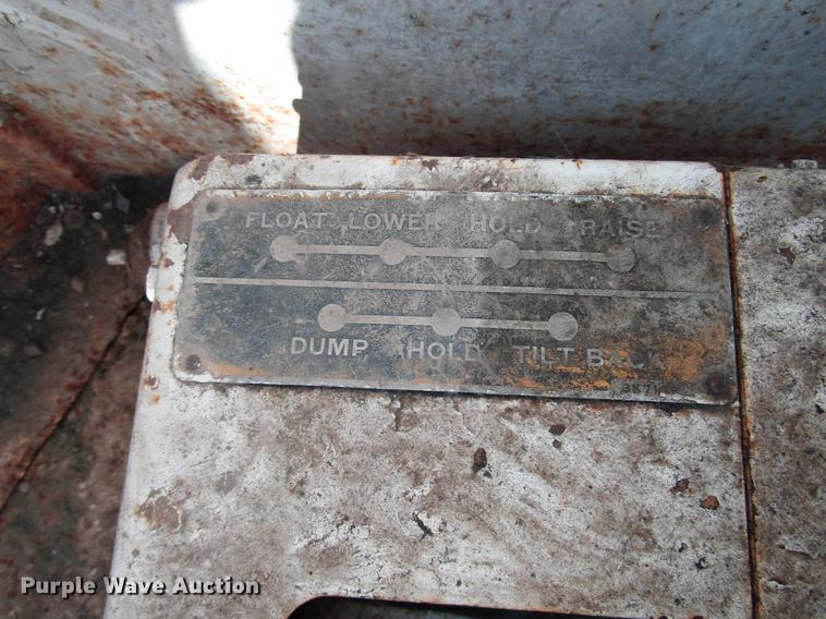 image for item DD3897 1969 Caterpillar 950 wheel loader