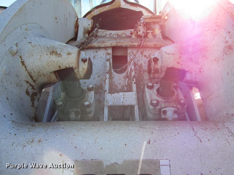 image for item DD3897 1969 Caterpillar 950 wheel loader