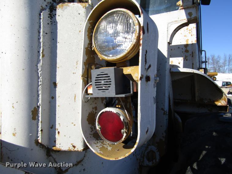 image for item DD3897 1969 Caterpillar 950 wheel loader