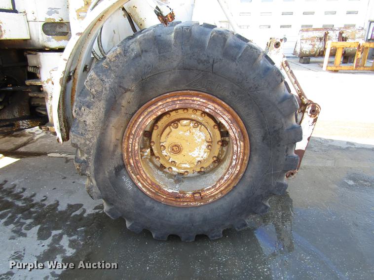 image for item DD3897 1969 Caterpillar 950 wheel loader