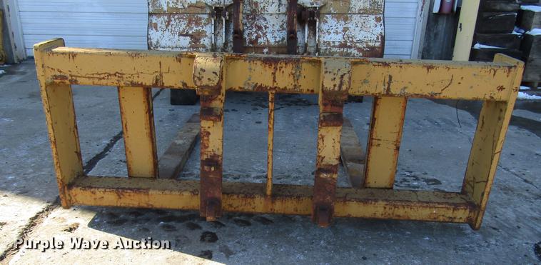 image for item DD3897 1969 Caterpillar 950 wheel loader