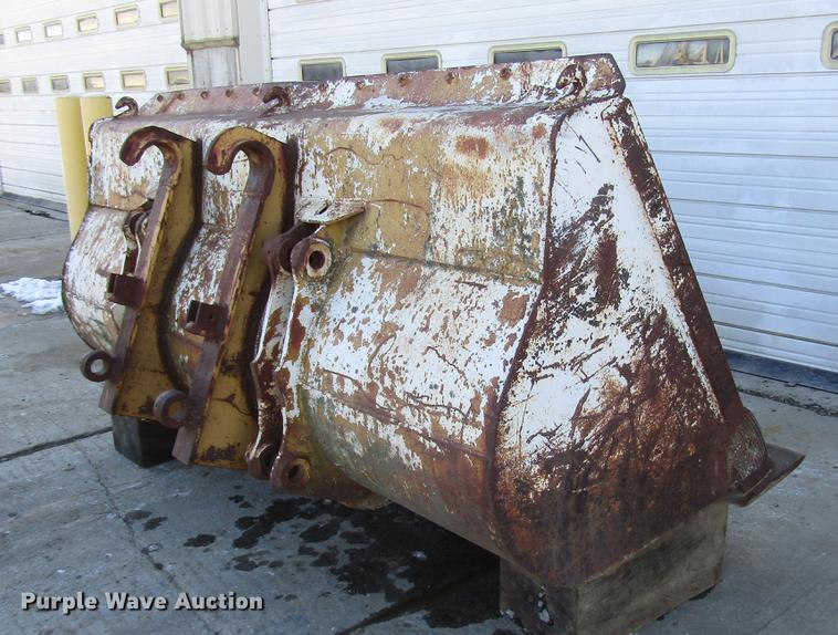 image for item DD3897 1969 Caterpillar 950 wheel loader