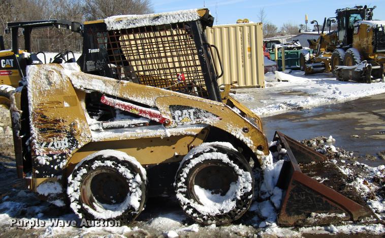 image for item DD3898 Caterpillar 226B skid steer