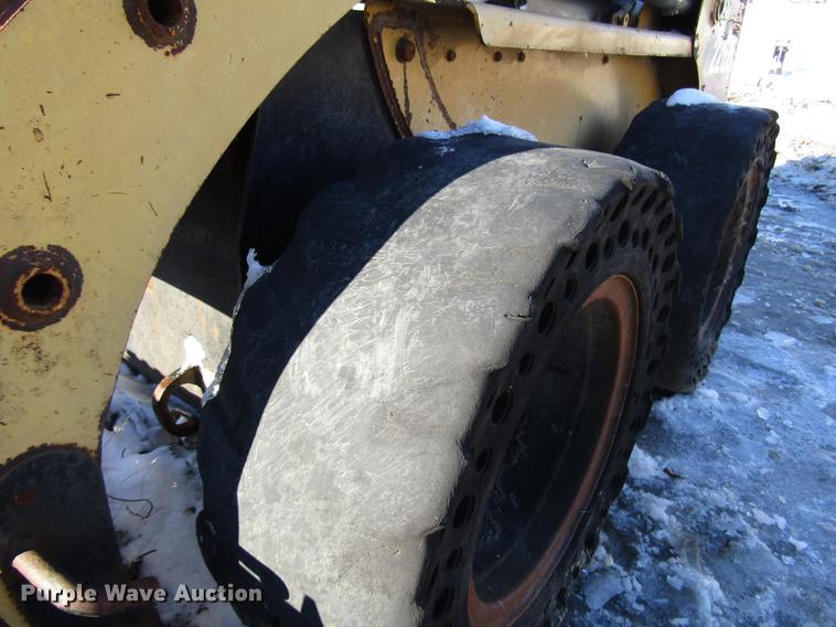 image for item DD3898 Caterpillar 226B skid steer