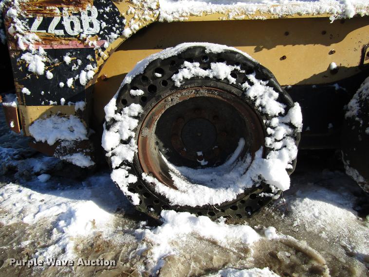 image for item DD3898 Caterpillar 226B skid steer