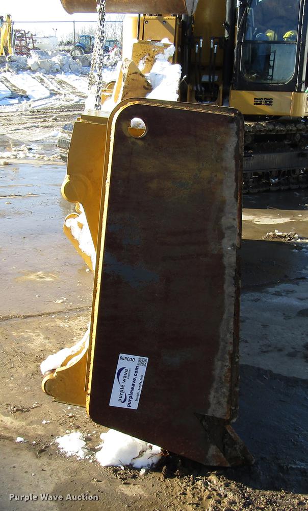 image for item DD3899 Caterpillar D6T semi-U dozer blade