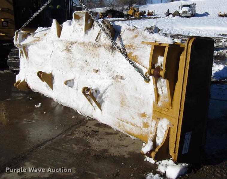 image for item DD3899 Caterpillar D6T semi-U dozer blade