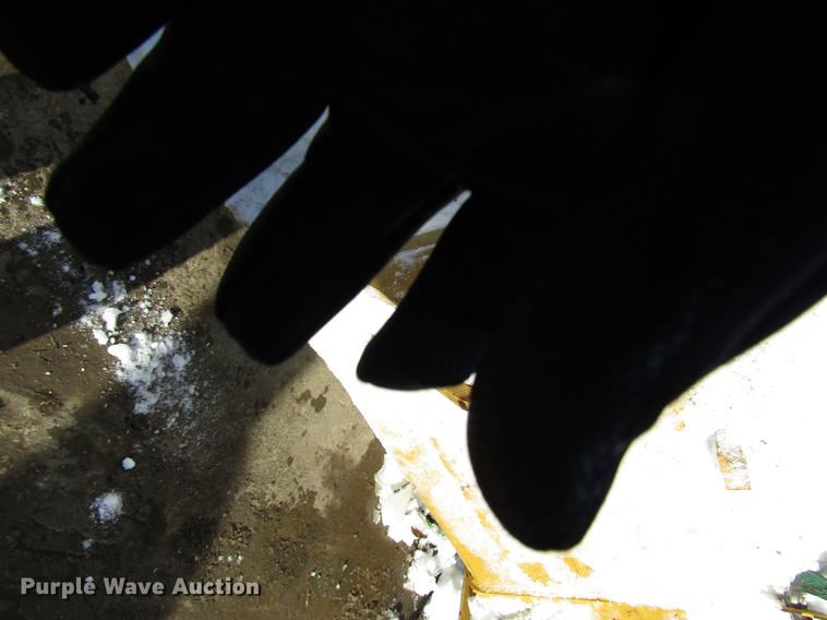 image for item DD3899 Caterpillar D6T semi-U dozer blade