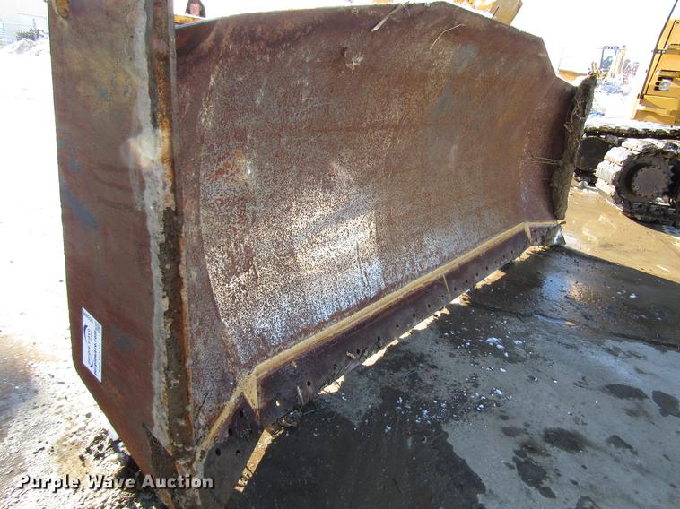 image for item DD3899 Caterpillar D6T semi-U dozer blade