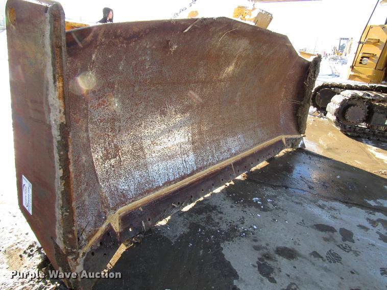 image for item DD3899 Caterpillar D6T semi-U dozer blade