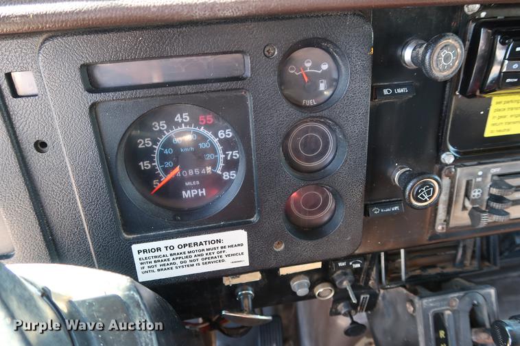 image for item DD5331 1988 International 1954 dump truck