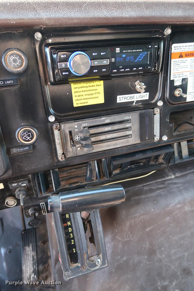 image for item DD5331 1988 International 1954 dump truck