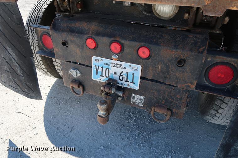 image for item DD5331 1988 International 1954 dump truck