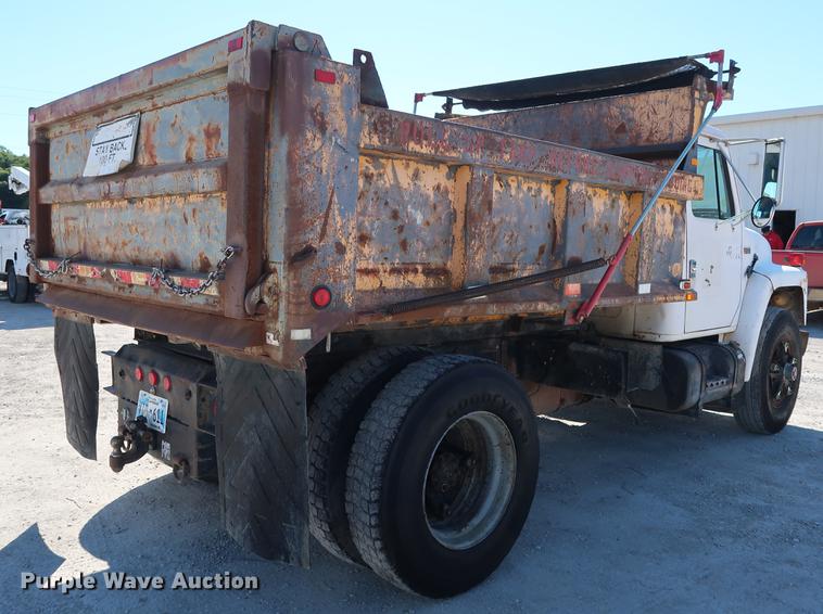 image for item DD5331 1988 International 1954 dump truck