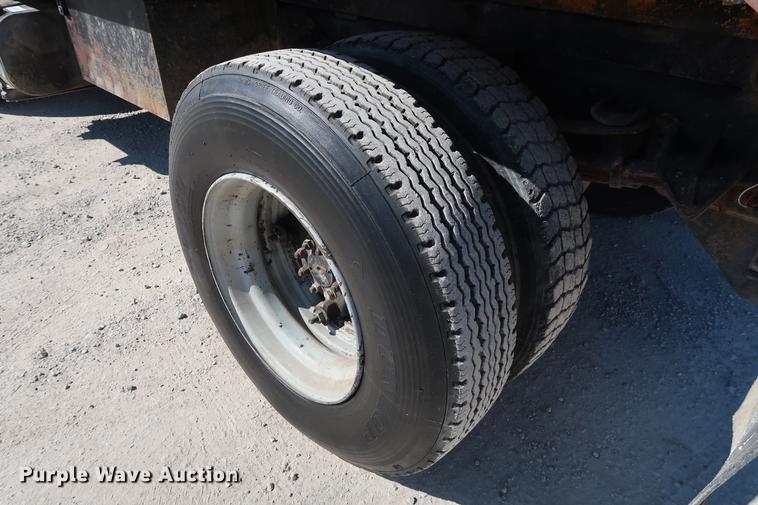 image for item DD5331 1988 International 1954 dump truck