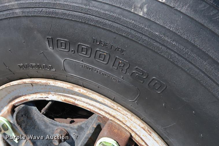 image for item DD5331 1988 International 1954 dump truck