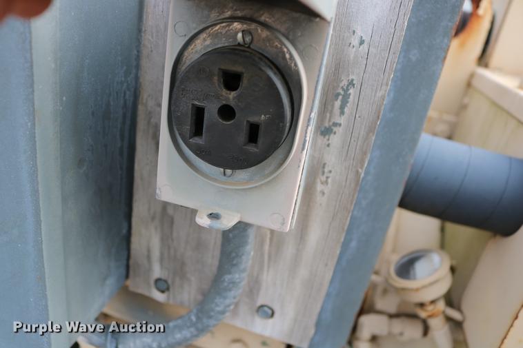 image for item DD5342 Lufkin TBF flatbed trailer