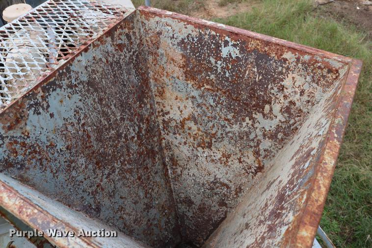 image for item DD5342 Lufkin TBF flatbed trailer