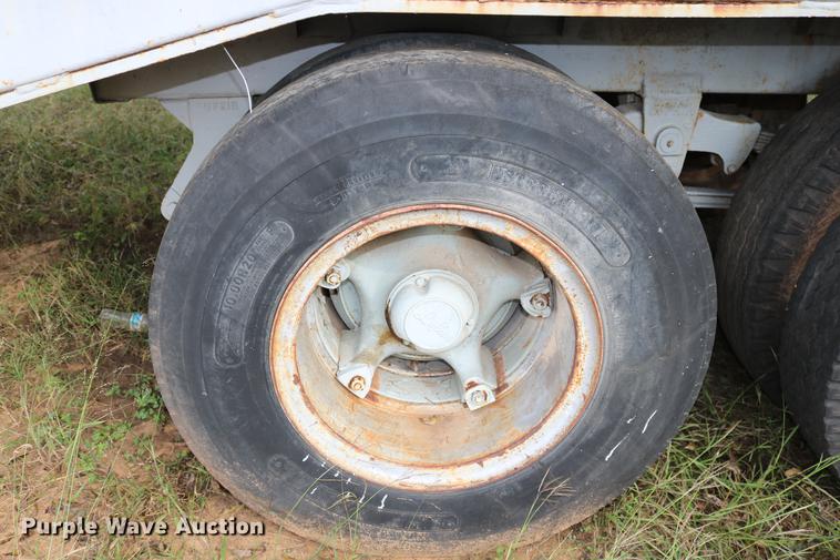 image for item DD5342 Lufkin TBF flatbed trailer