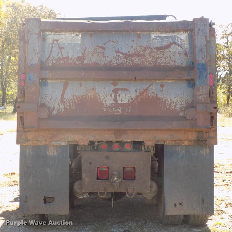 image for item DD5347 1998 Freightliner FL80 dump truck