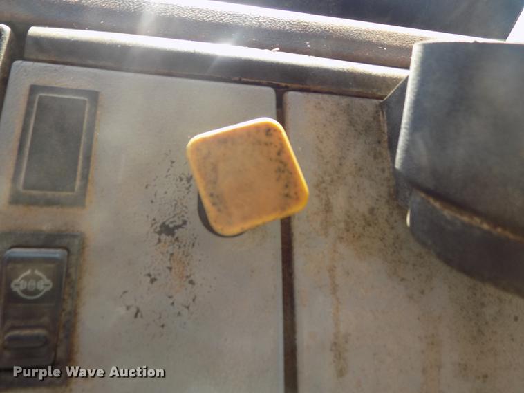 image for item DD5347 1998 Freightliner FL80 dump truck