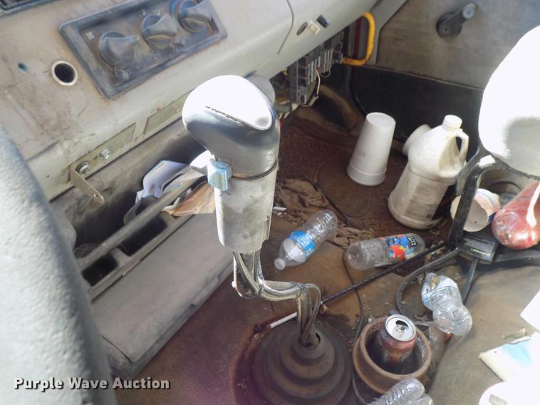 image for item DD5347 1998 Freightliner FL80 dump truck