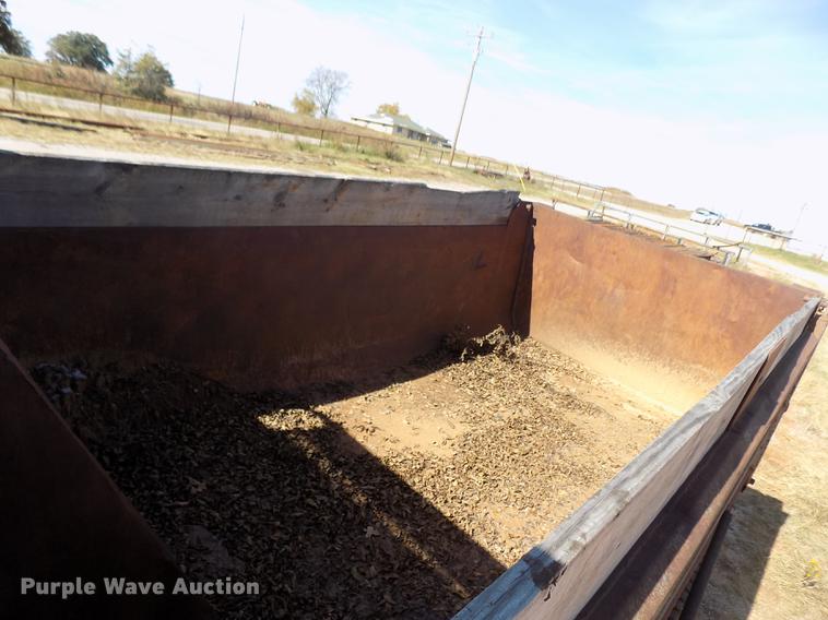 image for item DD5347 1998 Freightliner FL80 dump truck