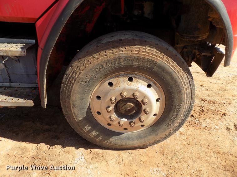 image for item DD5347 1998 Freightliner FL80 dump truck