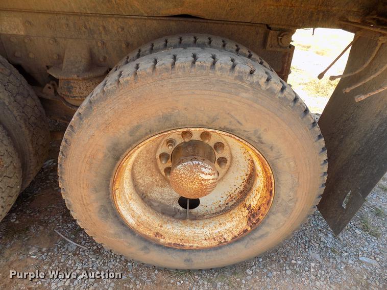 image for item DD5347 1998 Freightliner FL80 dump truck